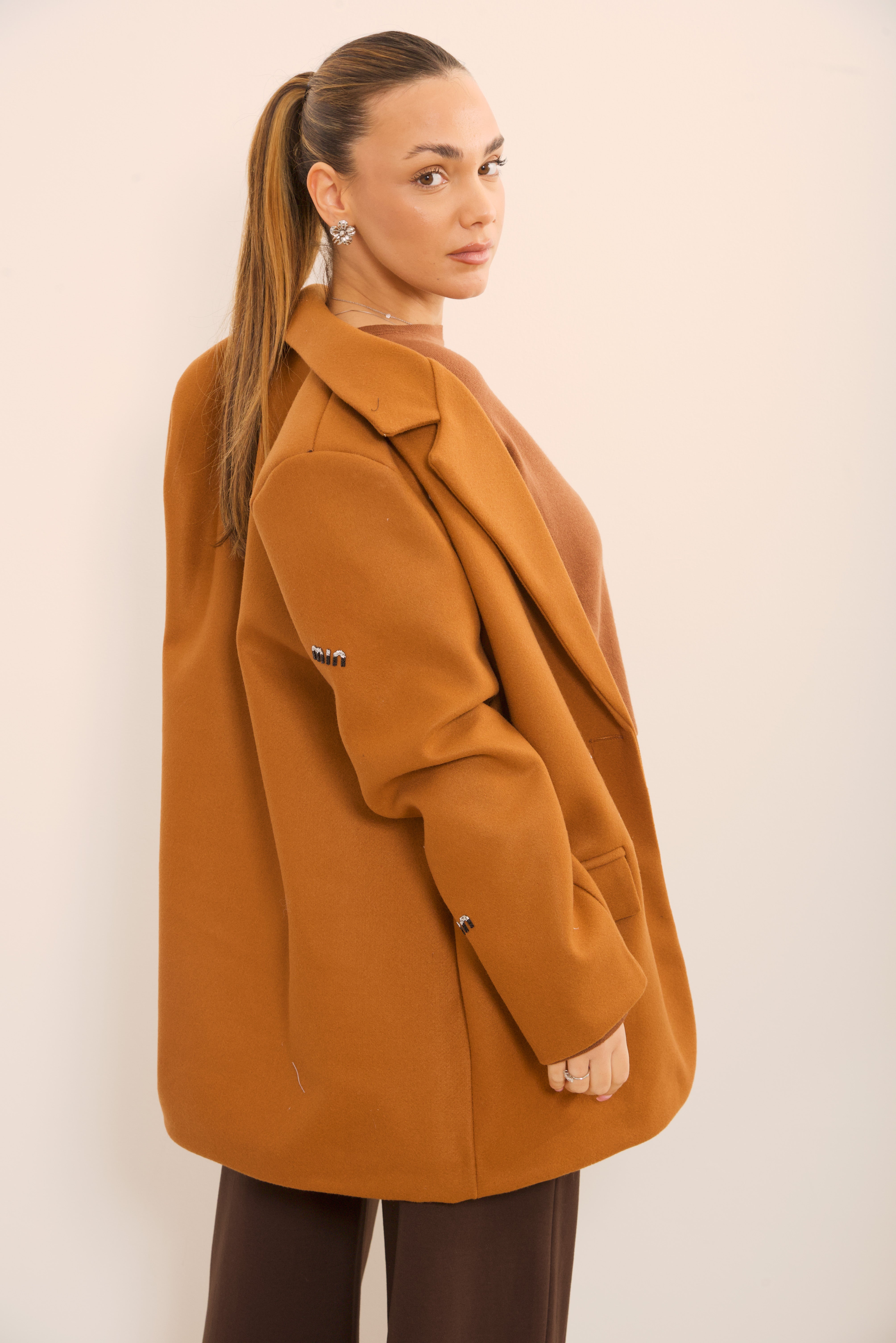 Cappotto corto strutturato