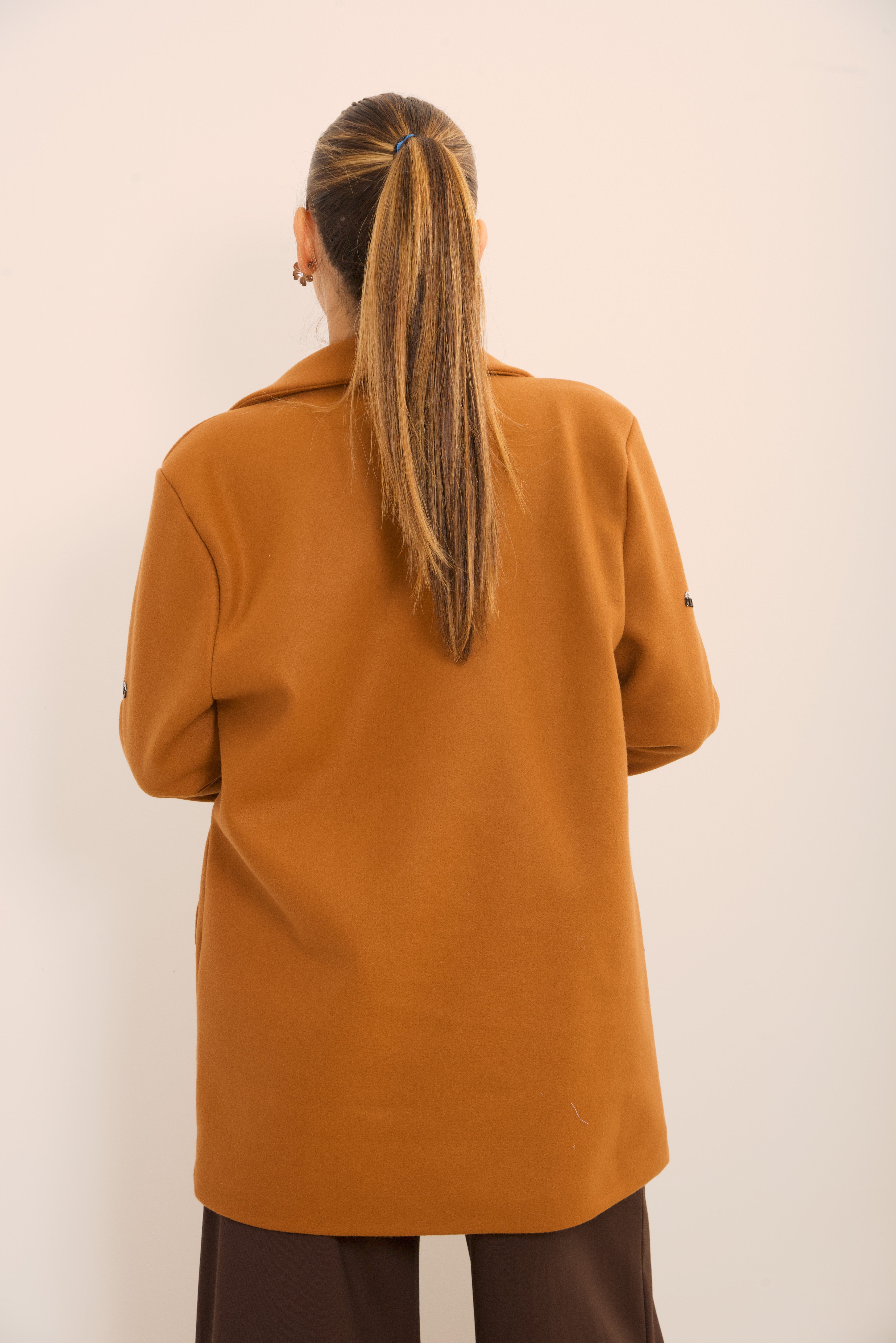 Cappotto corto strutturato