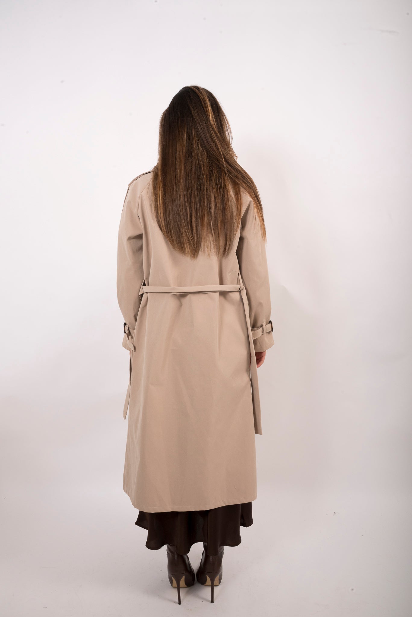 Trench lungo con cintura