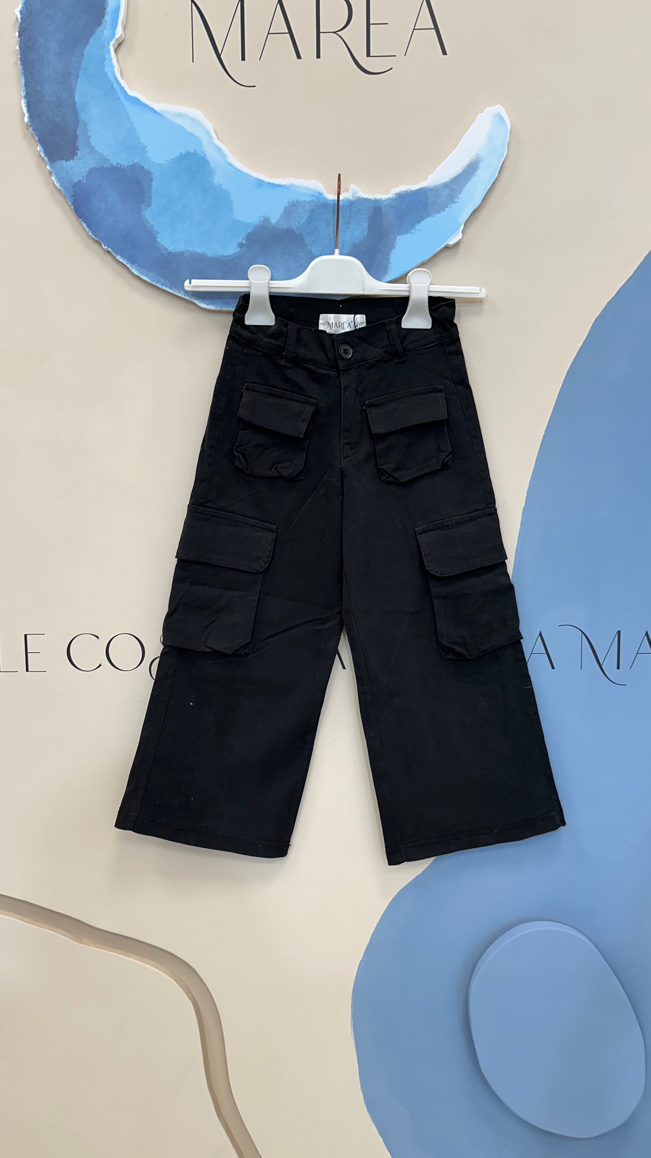 Pantalone con tasche